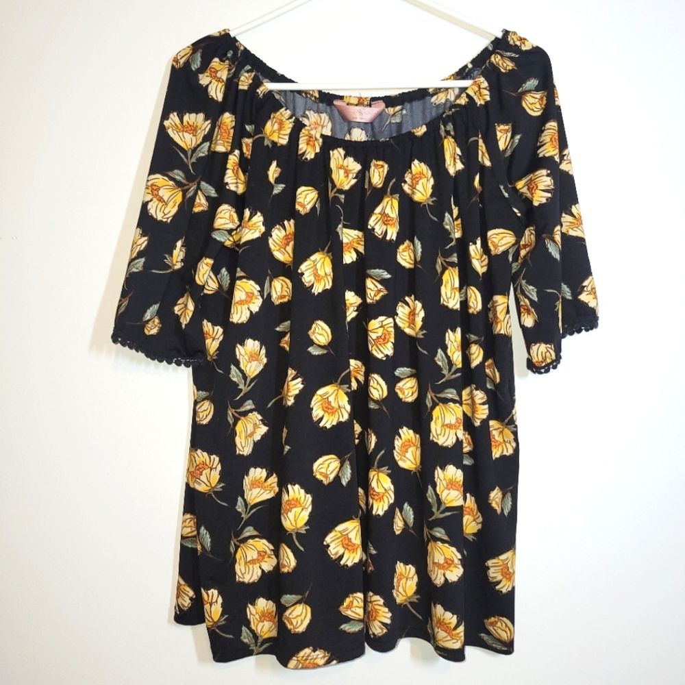 SJS Black Yellow Floral Swing Top 1X